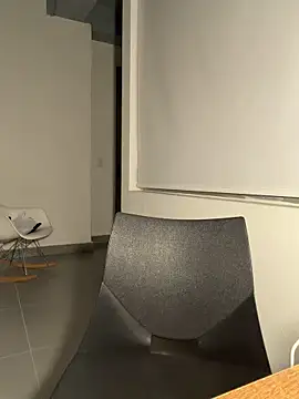 Laura-Khalifa online show from 02-19-26, 06:31