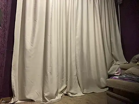 Snapshot of onlookers80 chatting on 02-06-25, 09:22 onlookers80 online show from 02-06-25, 09:22