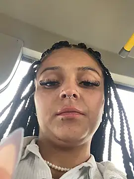 Dulce  Boyd online show from 02-15-26, 01:09