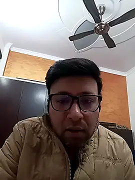 Snapshot of innocentboy1987 chatting on 02-13-25, 07:56 innocentboy1987 online show from 02-13-25, 07:56