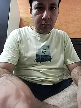 innocentboy1987 online show from 05-15-26, 04:36