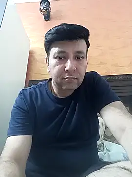 innocentboy1987 online show from 05-16-26, 06:32