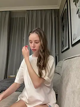 Snapshot of RosieMills chatting on 03-01-26, 05:04 RosieMills online show from 03-01-26, 05:04