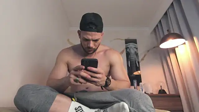 Snapshot of bakersboyssexys chatting on 11-20-25, 11:48 bakersboyssexys online show from 11-20-25, 11:48