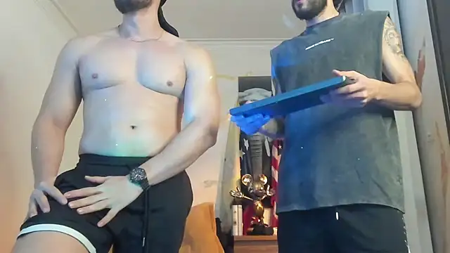 Snapshot of bakersboyssexys chatting on 02-11-26, 02:27 bakersboyssexys online show from 02-11-26, 02:27