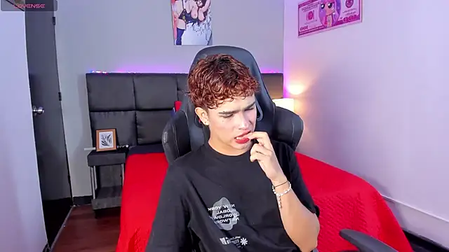 Aiiden 15 online show from 01-09-26, 03:04