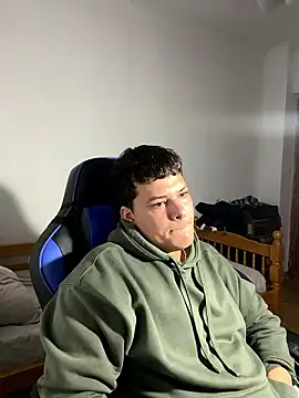 Snapshot of kjccuboy2000 chatting on 01-09-26, 06:31 kjccuboy2000 online show from 01-09-26, 06:31