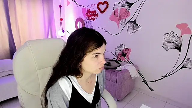 Isabela Fiorelli online show from 02-12-26, 01:17