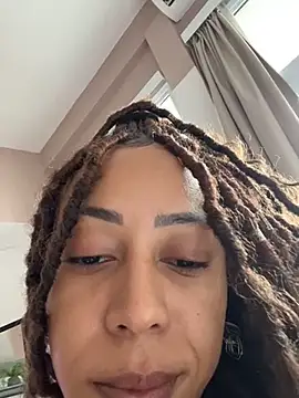 Snapshot of dianagolley420 chatting on 02-07-25, 06:56 dianagolley420 online show from 02-07-25, 06:56