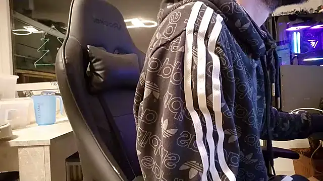 Snapshot of ademandjulia chatting on 02-06-26, 09:40 ademandjulia online show from 02-06-26, 09:40