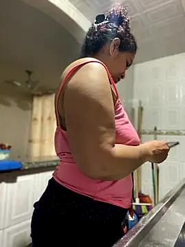 Carola-Ross online show from 09-14-25, 05:45