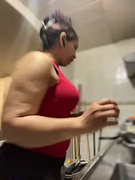 Carola-Ross online show from 10-02-25, 06:26