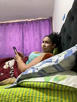 Carola-Ross online show from 04-08-26, 04:51