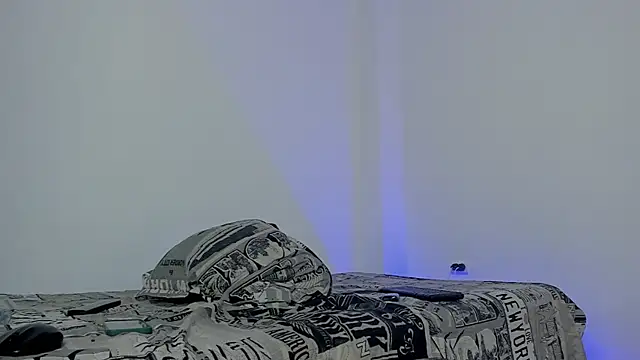 hugosan12 online show from 09-08-25, 04:39