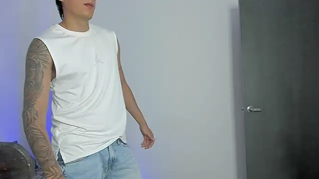 hugosan12 online show from 09-16-25, 06:31