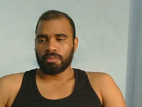 Snapshot of YOX22 chatting on 06-24-26, 02:49 YOX22 online show from 06-24-26, 02:49