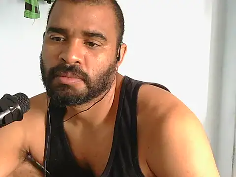 Snapshot of YOX22 chatting on 07-28-26, 01:21 YOX22 online show from 07-28-26, 01:21