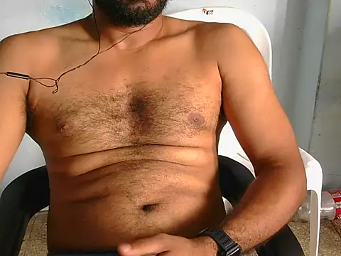 Snapshot of YOX22 chatting on 07-28-26, 02:13 YOX22 online show from 07-28-26, 02:13
