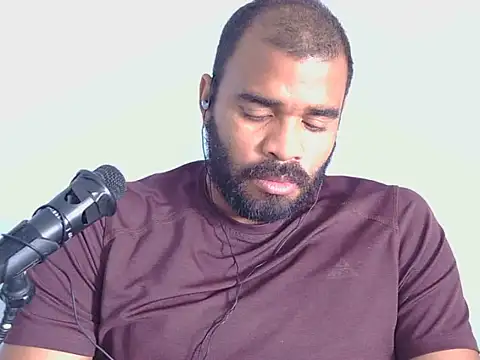 Snapshot of YOX22 chatting on 08-04-26, 01:25 YOX22 online show from 08-04-26, 01:25