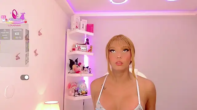 LisaHadidd online show from 03-09-25, 09:46