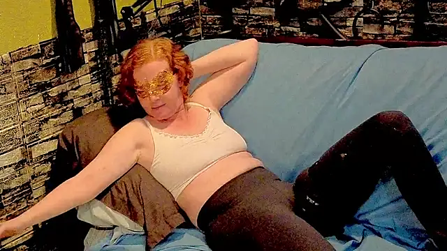 Scarlett Switch online show from 03-29-26, 01:16