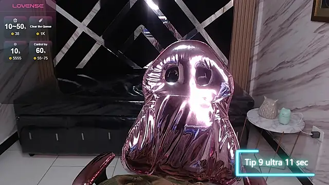 Snapshot of Bily_Takure_v chatting on 03-06-25, 09:25 Bily Takure v online show from 03-06-25, 09:25