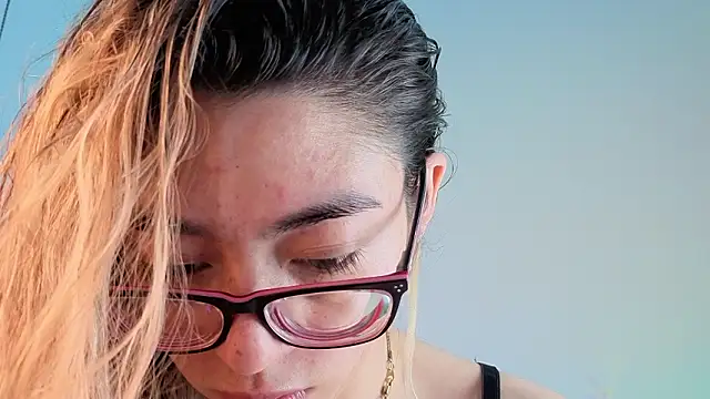 Carolblonde online show from 03-24-26, 01:43