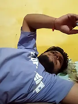 Snapshot of ThrillerBoydsak chatting on 03-10-25, 01:43 ThrillerBoydsak online show from 03-10-25, 01:43