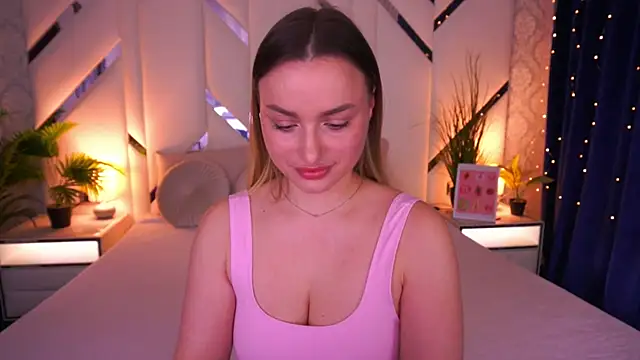 LindsieGreyy online show from 02-24-26, 08:34