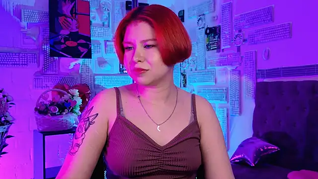 MitsukiMun online show from 03-04-25, 07:01