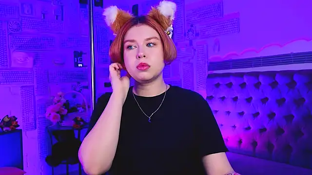 MitsukiMun online show from 03-19-25, 10:22