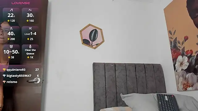 Dhalila  online show from 09-20-25, 12:39