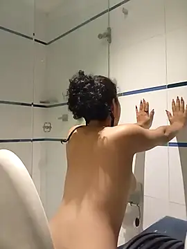 Dhalila  online show from 10-04-25, 03:26