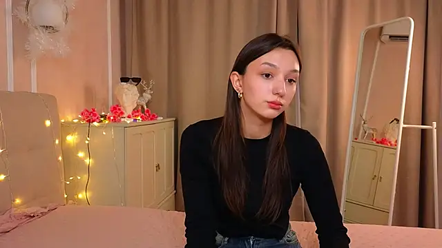 ColleenCox online show from 03-07-25, 08:22