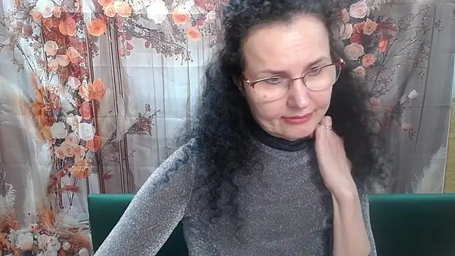 Snapshot of Miroslava_Happi chatting on 05-15-26, 06:09 Miroslava Happi online show from 05-15-26, 06:09