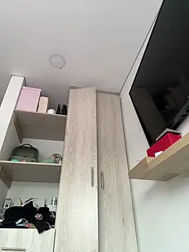 KarolVega- online show from 02-12-25, 04:11