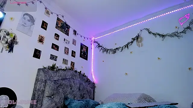roxxystar  online show from 03-01-25, 06:13