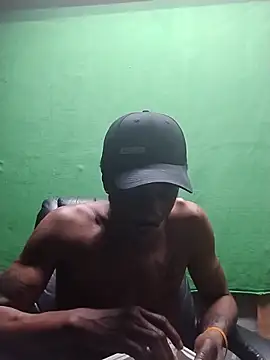 BrownSkinGuy420 online show from 02-08-25, 08:42