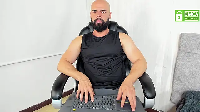 Luke Diaz7 online show from 01-11-26, 03:39