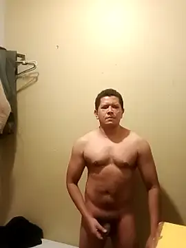 Snapshot of machoactivo1 chatting on 02-10-25, 08:53 machoactivo1 online show from 02-10-25, 08:53