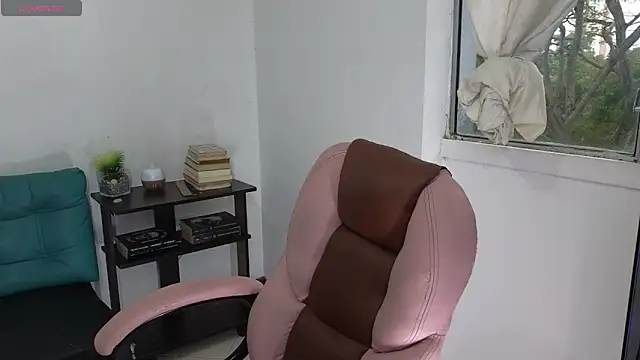 atenea 02 love online show from 05-25-26, 10:05