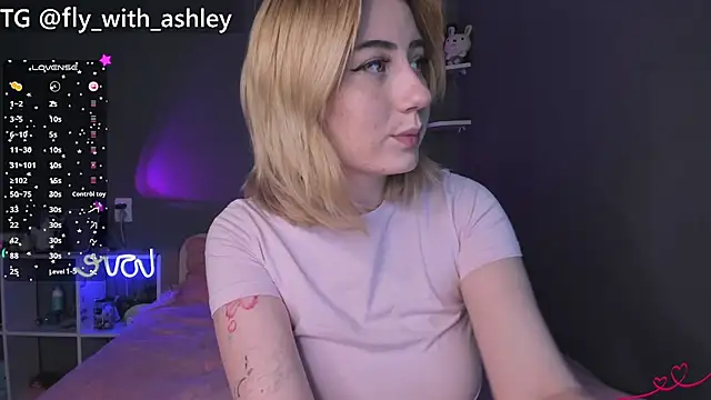 Snapshot of ashley_lovestory chatting on 09-25-25, 06:17 ashley lovestory online show from 09-25-25, 06:17