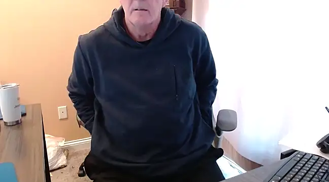 Snapshot of olderandwiser2 chatting on 02-25-25, 05:04 olderandwiser2 online show from 02-25-25, 05:04