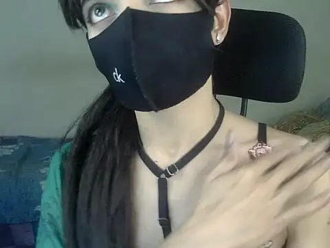 Snapshot of YourCDBitch chatting on 10-09-25, 07:12 YourCDBitch online show from 10-09-25, 07:12