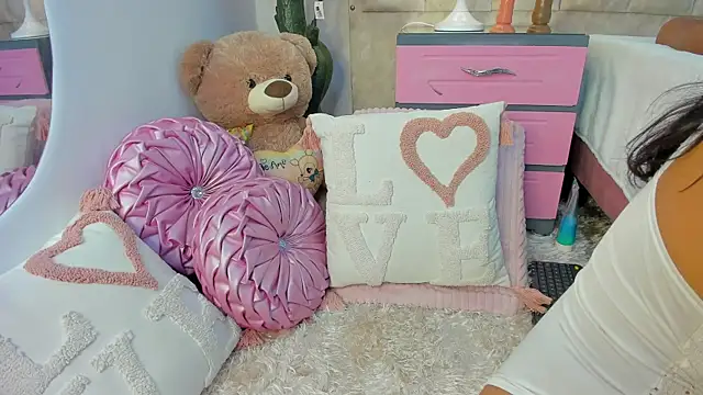 BrithanyParker  online show from 03-17-26, 06:28