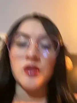 ValentinaOrtiz3 online show from 11-20-25, 12:22