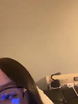 ValentinaOrtiz3 online show from 03-13-26, 12:39