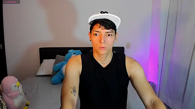 Snapshot of _JacobMiller__ chatting on 10-06-25, 07:11 JacobMiller online show from 10-06-25, 07:11