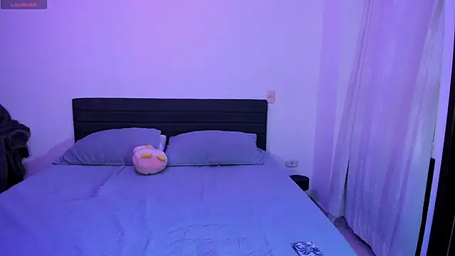  JacobMiller   online show from 12-05-25, 09:00