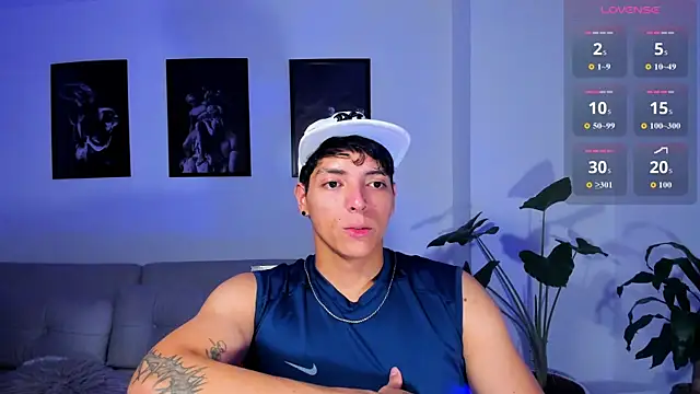  JacobMiller   online show from 07-12-26, 04:03